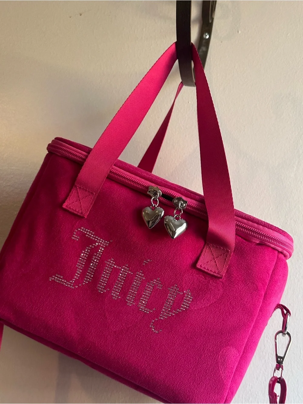Juicy Couture Hot Pink Insulated Cooler Lunch Bag with Heart Charms NWOT